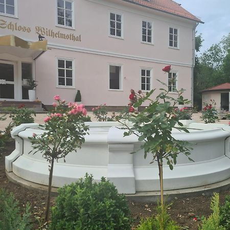 Schlosshotel Wilhelmsthal Calden 外观 照片