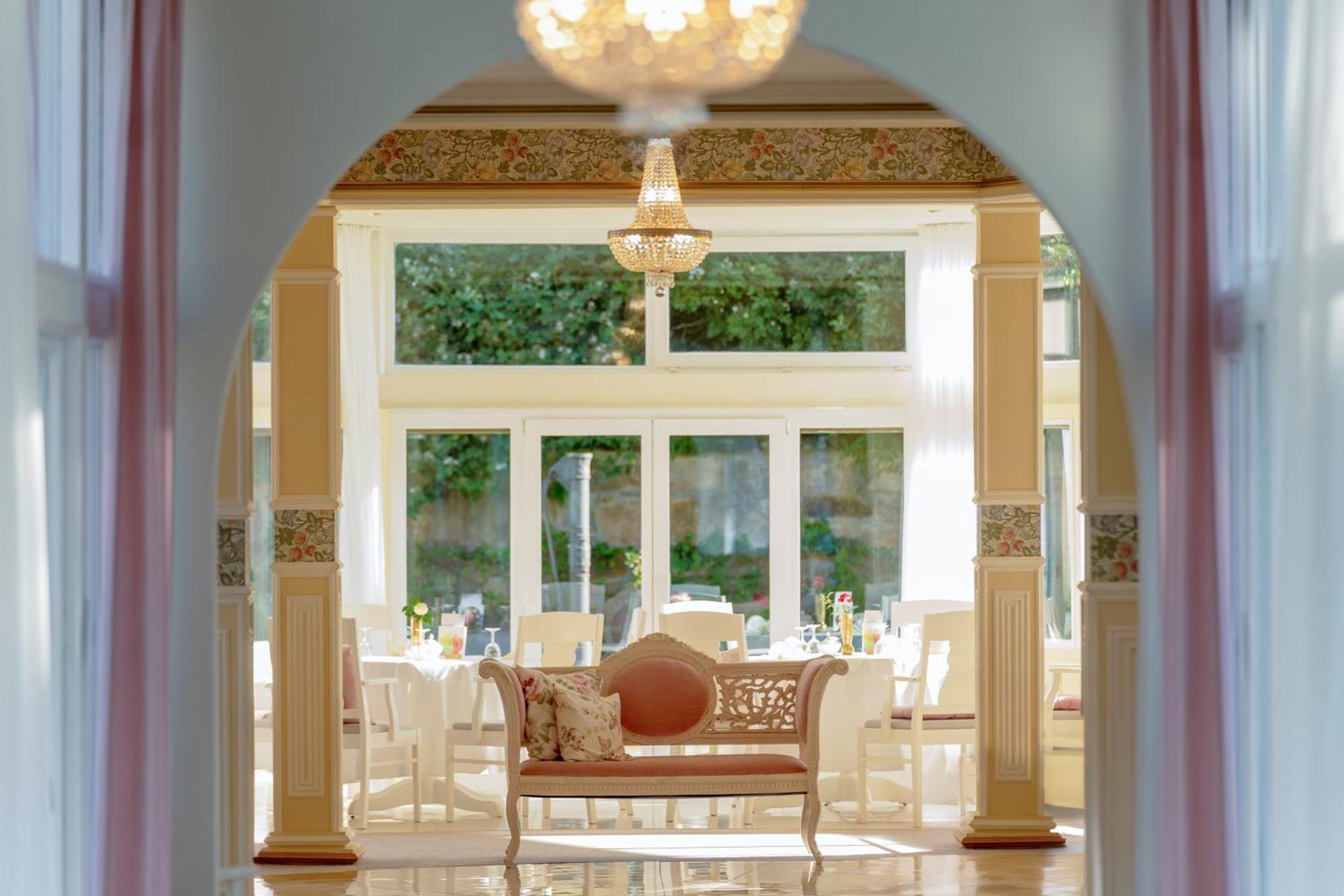 Schlosshotel Wilhelmsthal Calden 外观 照片