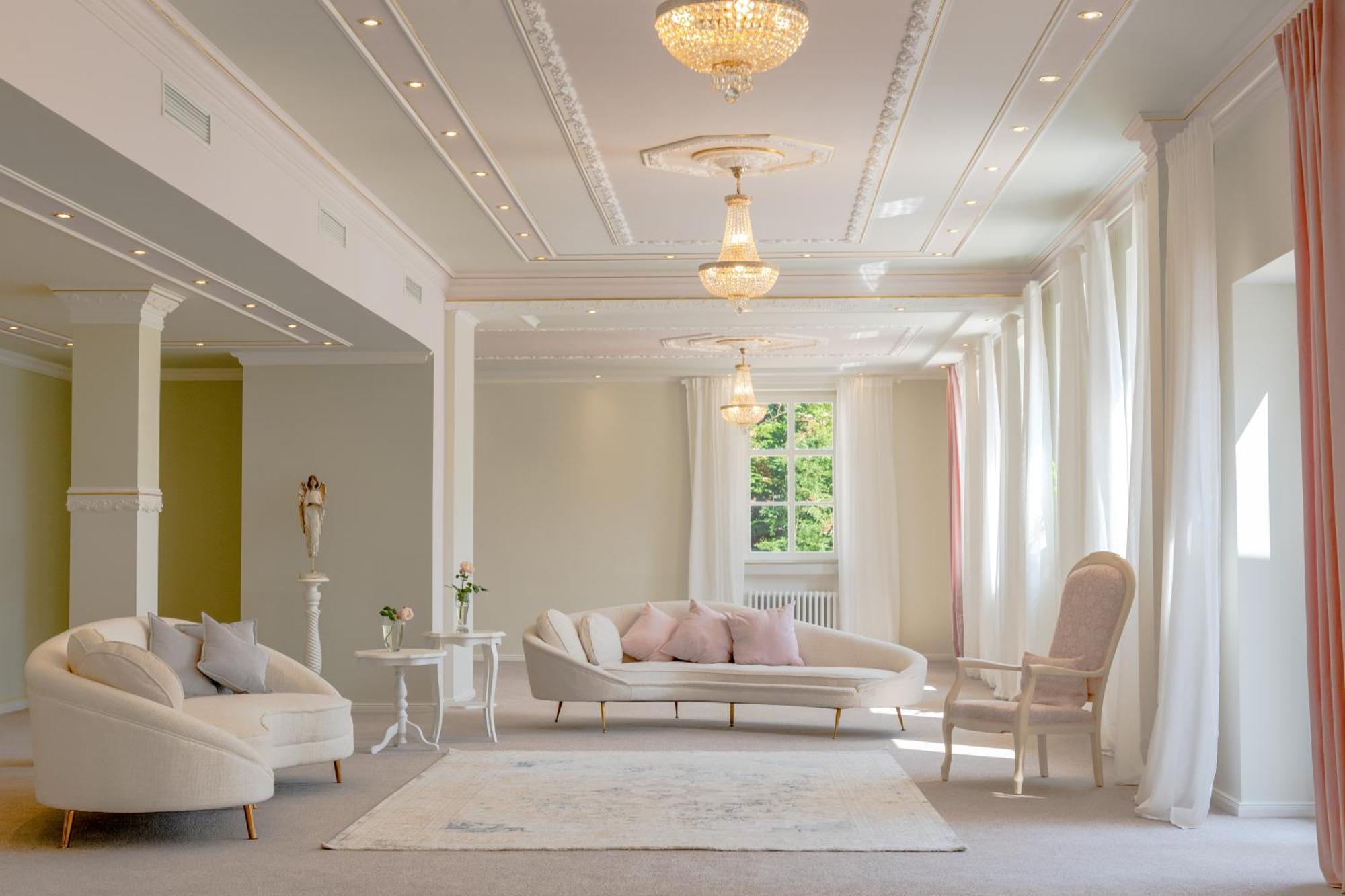 Schlosshotel Wilhelmsthal Calden 外观 照片