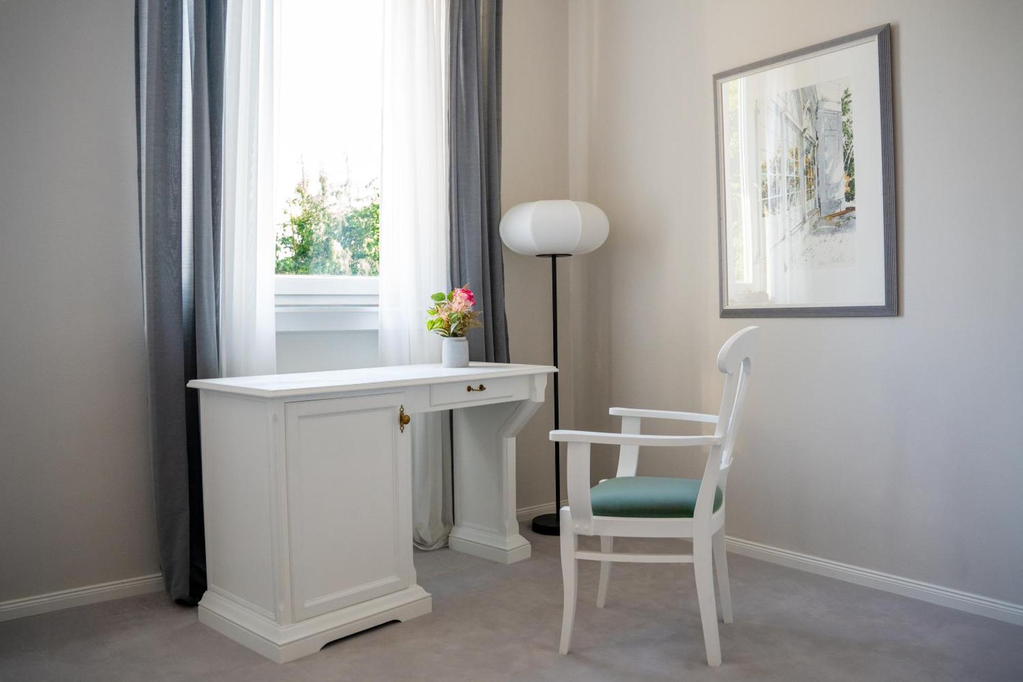 Schlosshotel Wilhelmsthal Calden 外观 照片