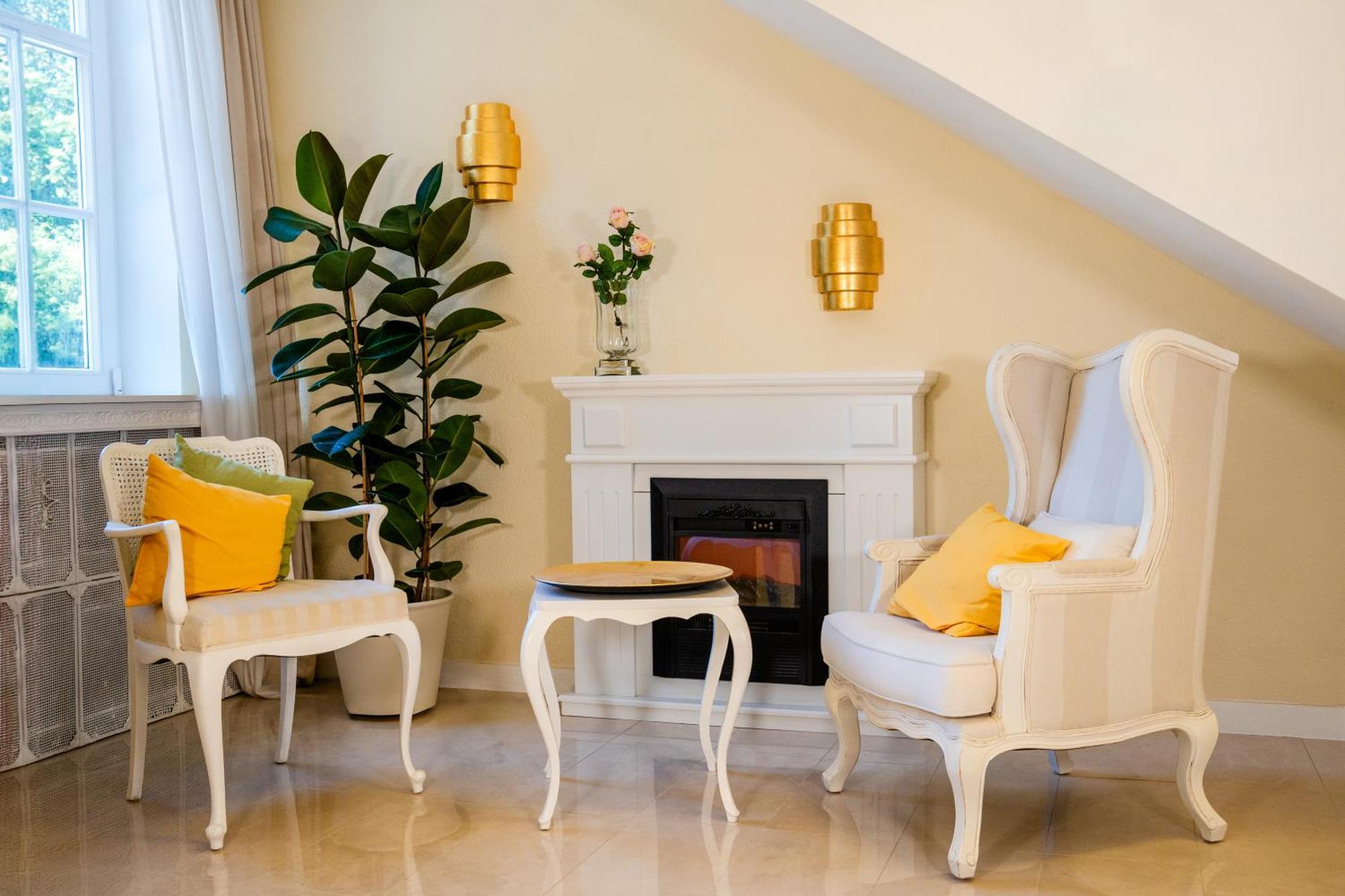 Schlosshotel Wilhelmsthal Calden 外观 照片