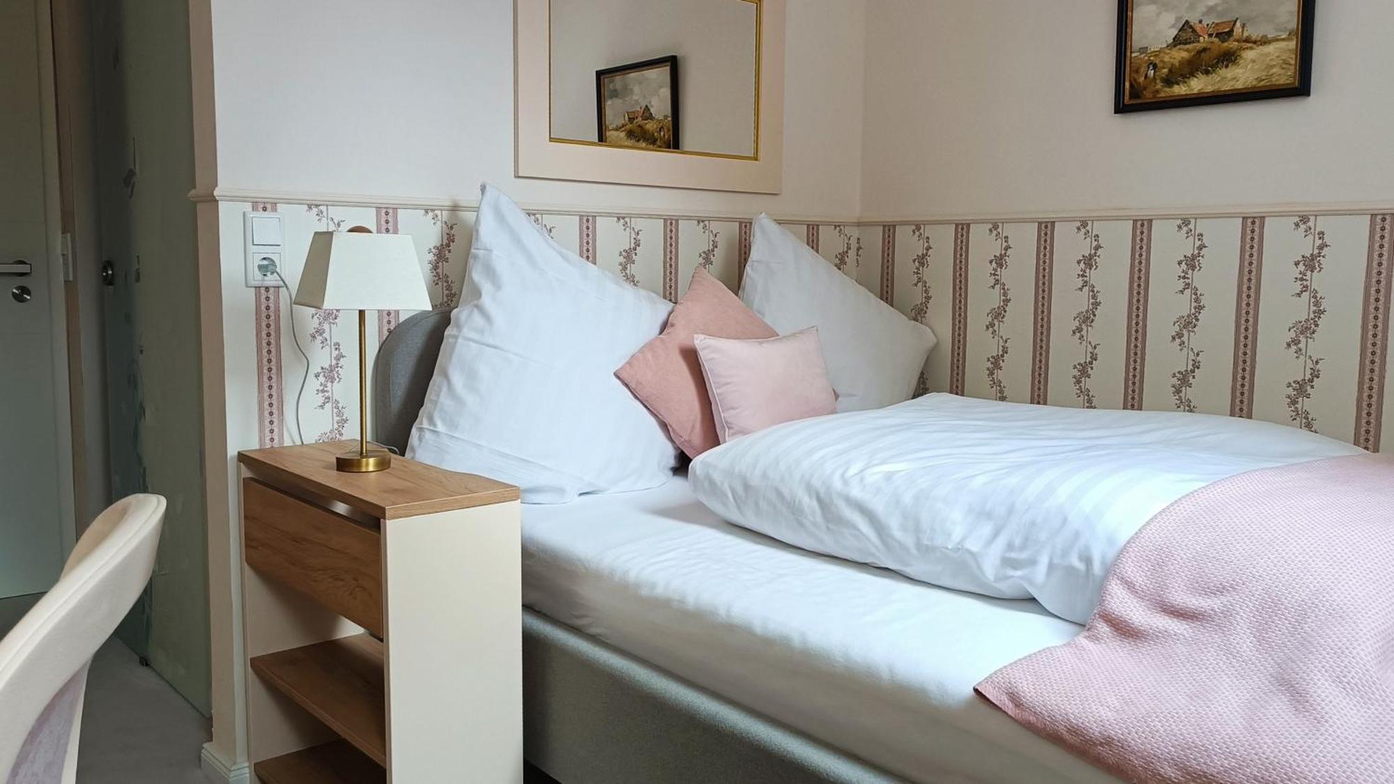 Schlosshotel Wilhelmsthal Calden 外观 照片